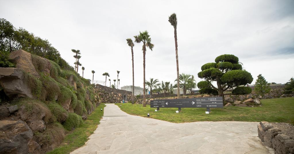 Stanford Hotel And Resort Чеджу Екстериор снимка