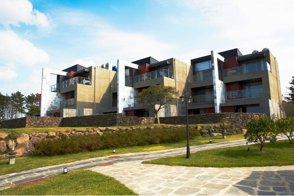 Stanford Hotel And Resort Чеджу Екстериор снимка