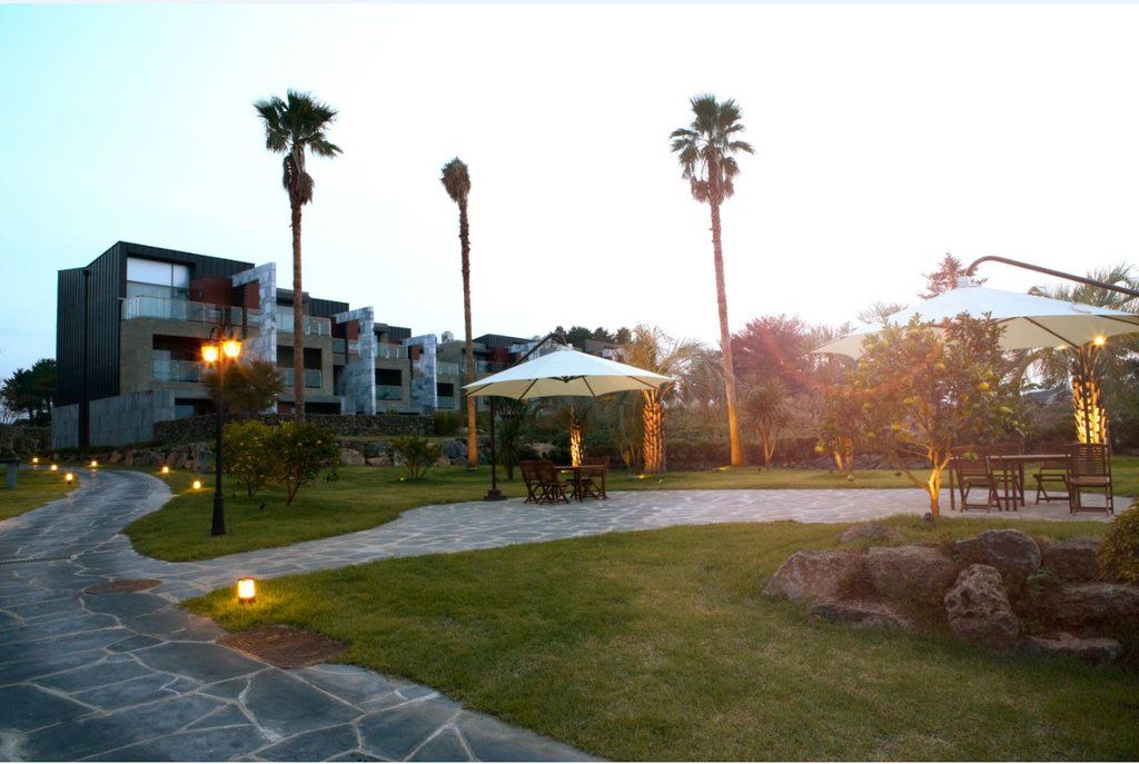 Stanford Hotel And Resort Чеджу Екстериор снимка